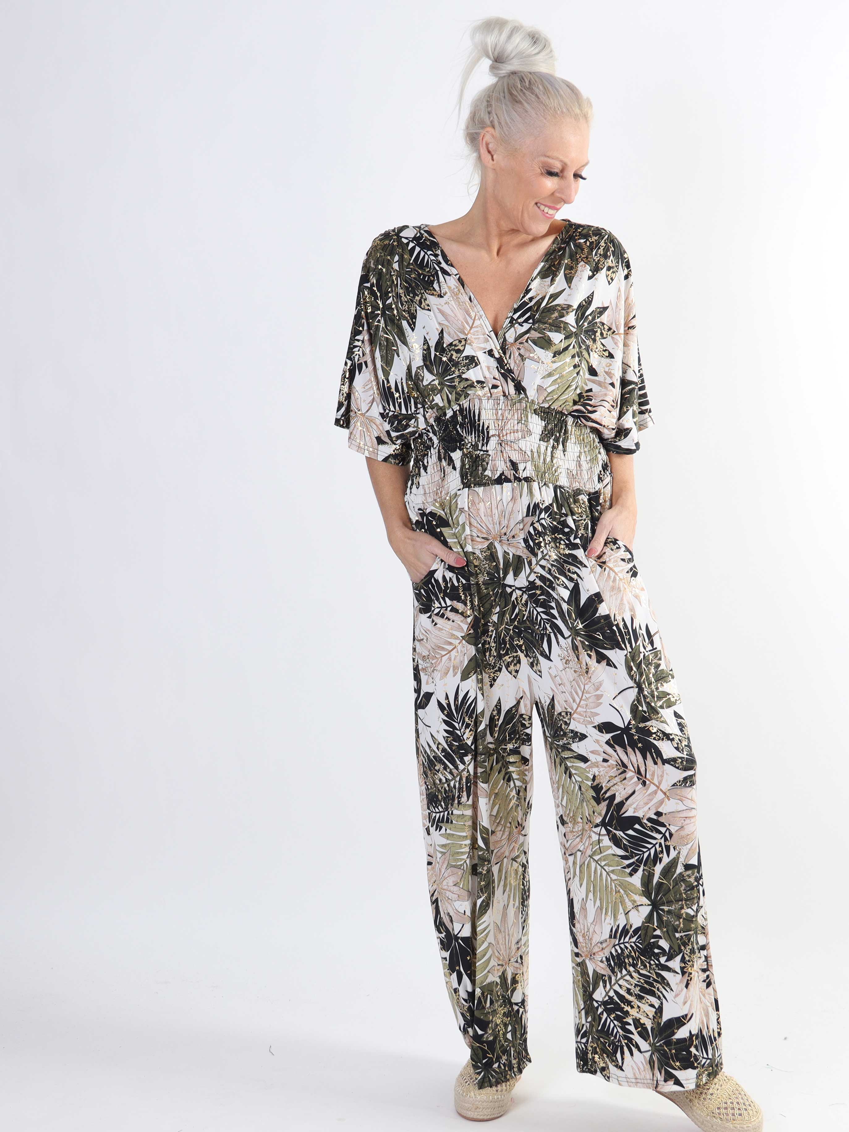 Pams Leaf Jumpsuit - Elastisk plus size buksedragt med bladmønster